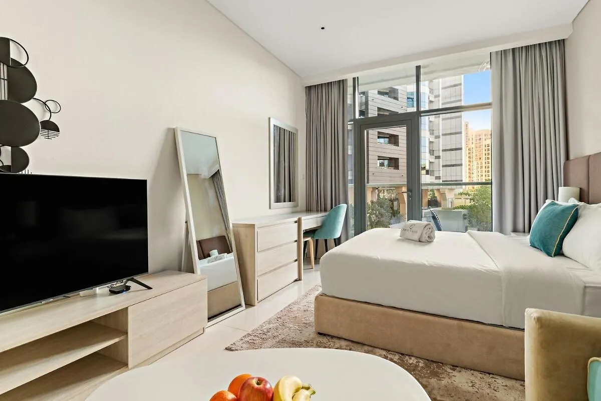 First Class Studio Palm Paradise Dubai 0*,