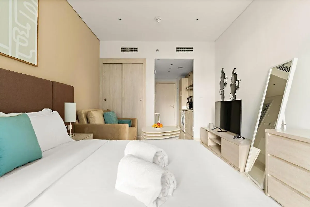 First Class Studio Palm Paradise Dubai Apartment